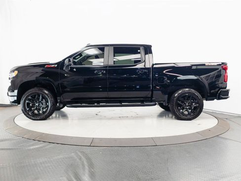 Used 2025 Chevrolet Silverado 1500 LT Trail Boss w/ Convenience Package II AWD/4WD image 7