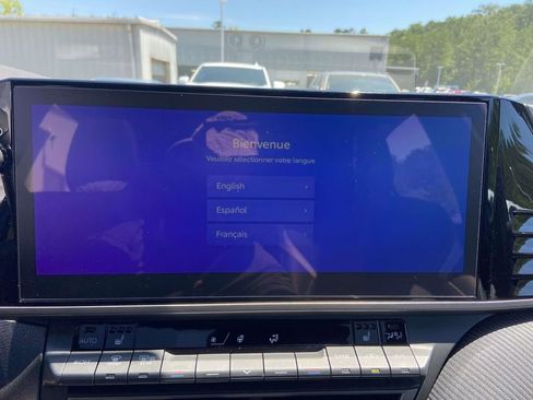 Used 2025 Toyota Camry SE w/ Multimedia Upgrade Package FWD image 25