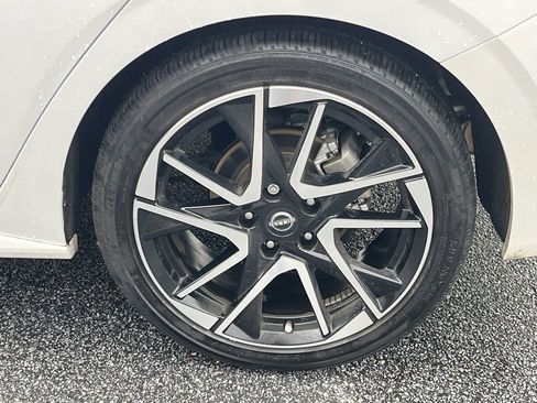 Certified 2024 Nissan Sentra SR image 30