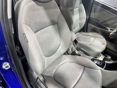Used 2013 Hyundai Accent GLS w/ Premium Pkg FWD image 30
