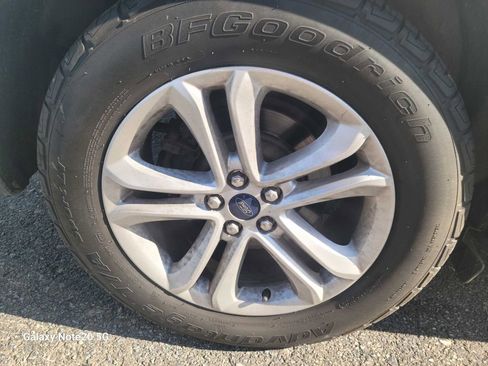 Used 2019 Ford Edge SEL w/ Equipment Group 201A image 8