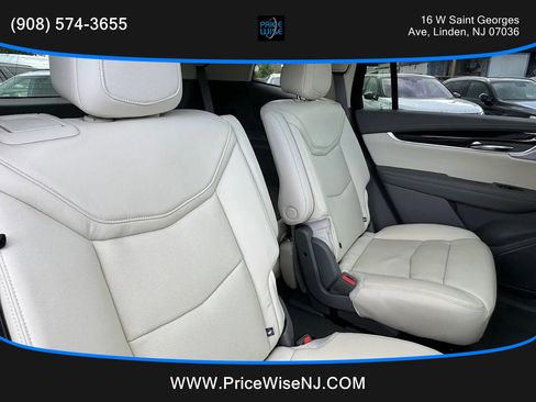 Used 2020 Cadillac XT6 Premium Luxury image 21