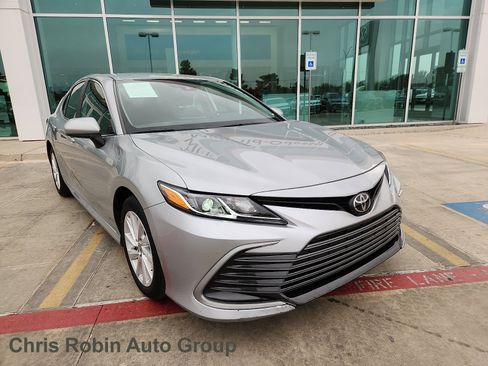 Used 2024 Toyota Camry LE image 1