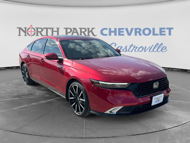 Used 2024 Honda Accord Touring image 1