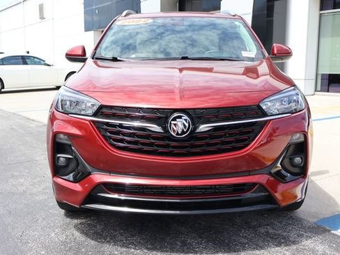 Used 2022 Buick Encore GX Select w/ Sport Touring Package FWD image 2