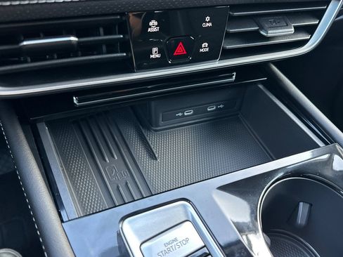 New 2026 Volkswagen Atlas SE FWD image 25