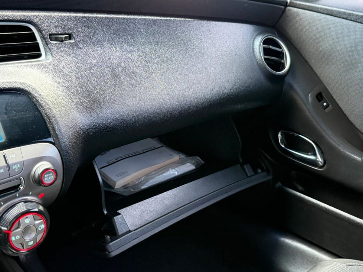 Used 2011 Chevrolet Camaro SS RWD image 49