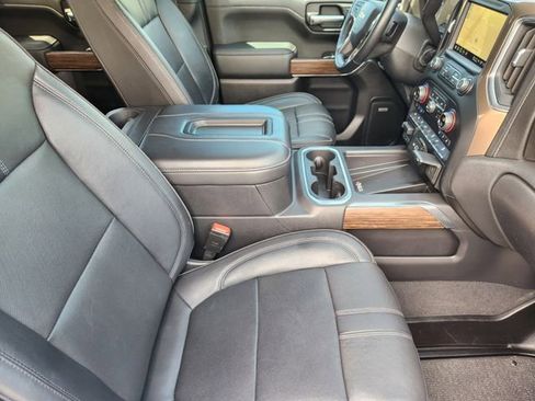 Used 2021 Chevrolet Silverado 1500 High Country w/ Technology Package AWD/4WD image 14