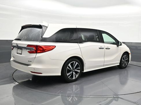 Used 2018 Honda Odyssey Elite image 5