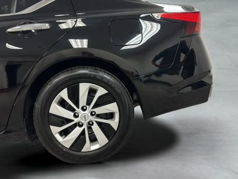 Used 2020 Nissan Altima 2.5 S FWD image 34