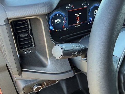 New 2025 Ford Bronco Badlands image 19