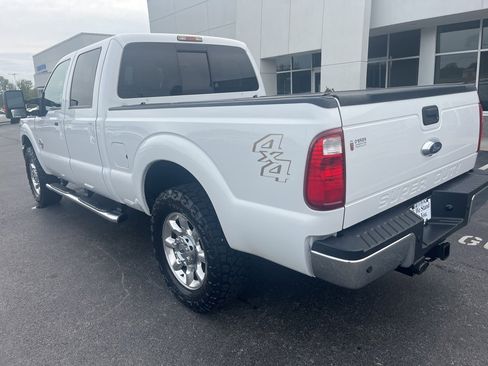 Used 2014 Ford F250 Lariat w/ Lariat Interior Package image 3
