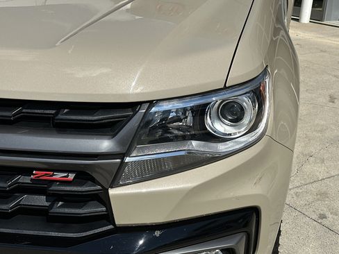 Used 2022 Chevrolet Colorado Z71 AWD/4WD image 11