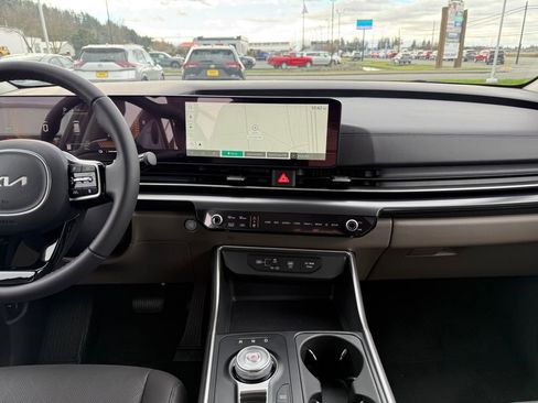 New 2026 Kia Carnival LXS image 24