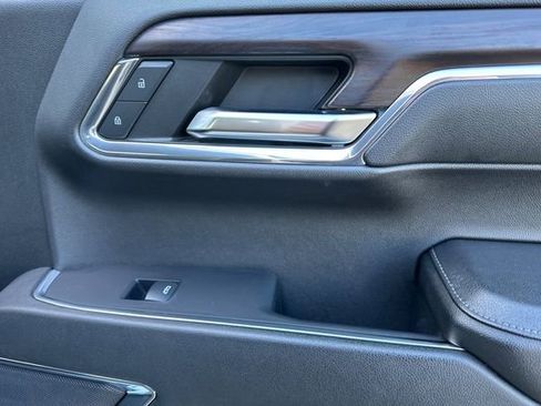 Used 2024 GMC Sierra 1500 SLT image 18