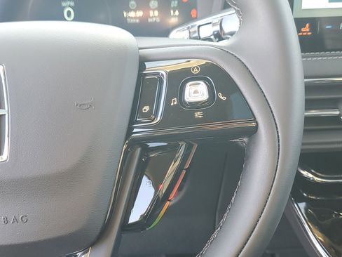 New 2026 Lincoln Corsair Premiere image 18