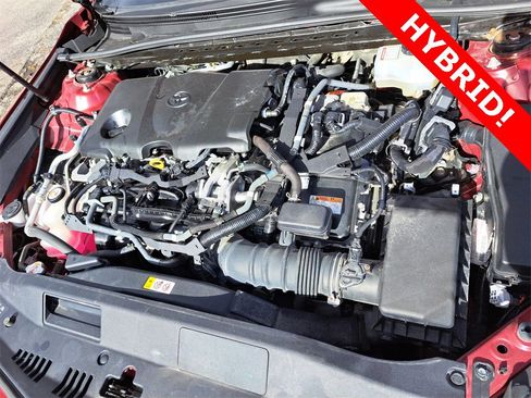 Used 2019 Toyota Camry LE image 30