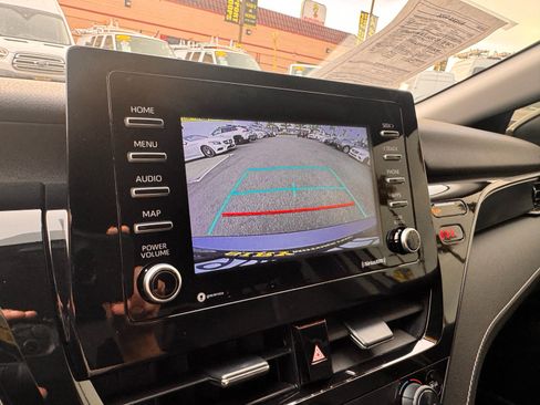 Used 2023 Toyota Camry SE FWD image 17