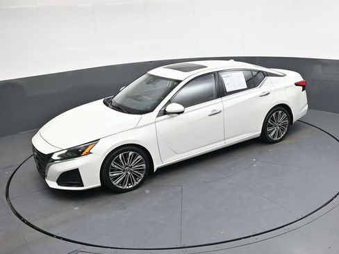 Used 2023 Nissan Altima 2.5 SL image 34