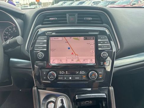Used 2023 Nissan Maxima SR w/ Sport Mat Group FWD image 25