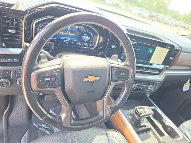 Certified 2022 Chevrolet Silverado 1500 High Country w/ High Country Premium Package AWD/4WD image 17