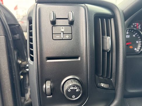 Used 2017 GMC Sierra 3500 4x4 Regular Cab image 16