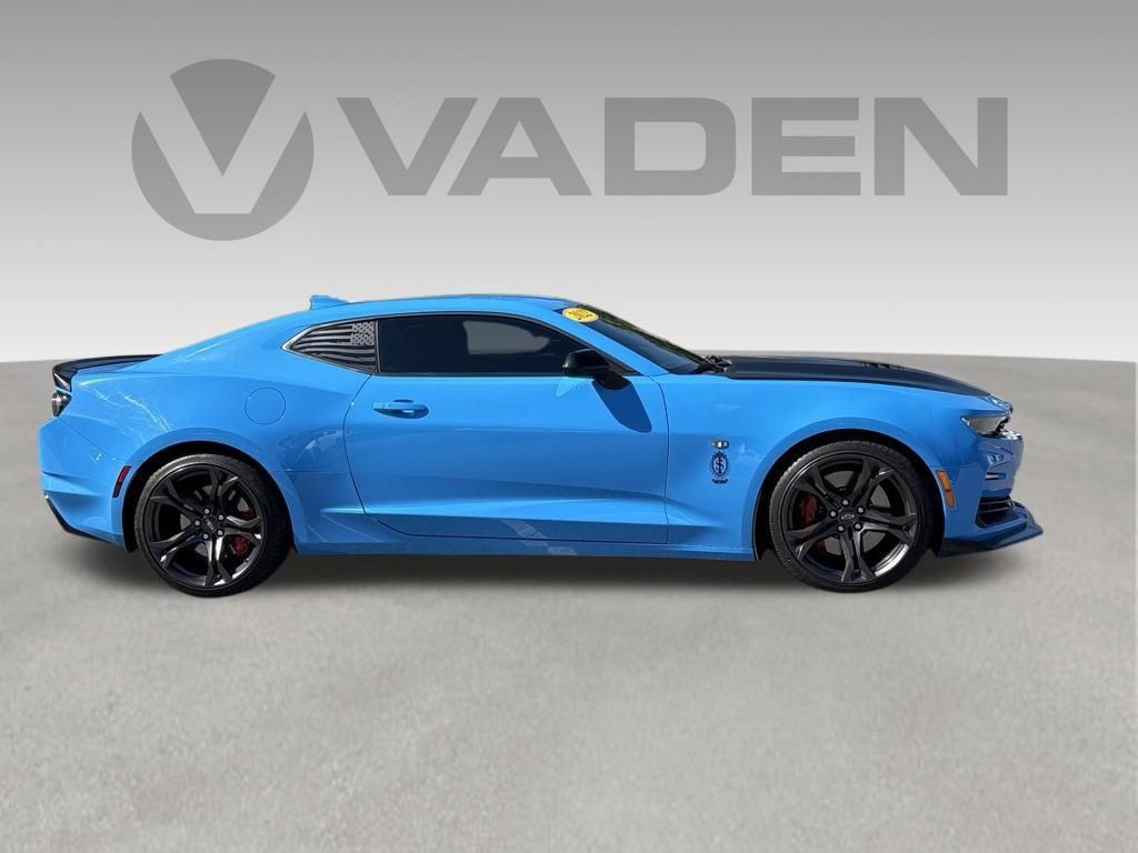 Used 2022 Chevrolet Camaro SS RWD image 4