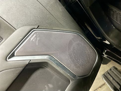 Used 2022 Chevrolet Silverado 1500 High Country w/ High Country Premium Package image 19