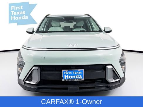 Used 2024 Hyundai Kona SEL image 2