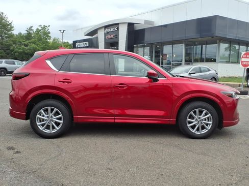 Used 2024 MAZDA CX-5 AWD 2.5 S w/ Select Package image 2