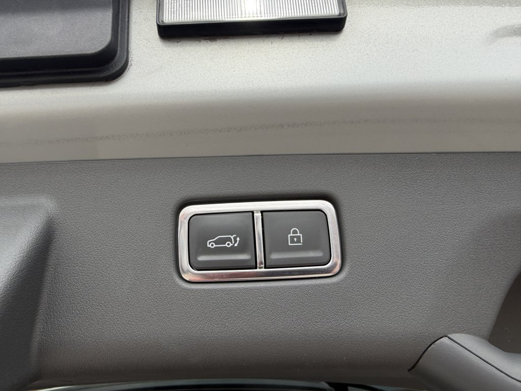 Used 2024 Kia EV9 Wind AWD/4WD image 40