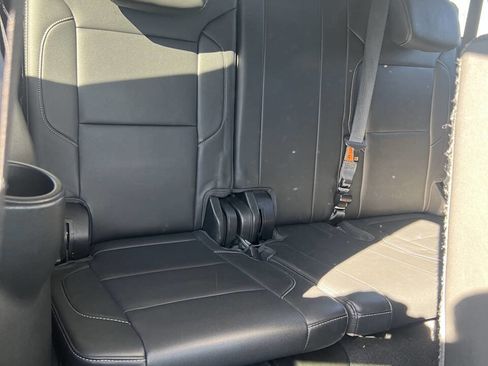 Used 2019 Chevrolet Suburban LT image 17
