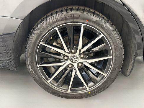 Used 2023 Toyota Camry SE FWD image 32