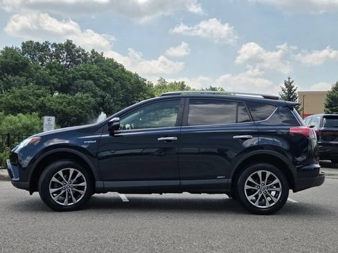 Used 2018 Toyota RAV4 Limited AWD/4WD image 23