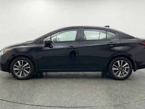 Used 2025 Nissan Versa SV FWD image 5
