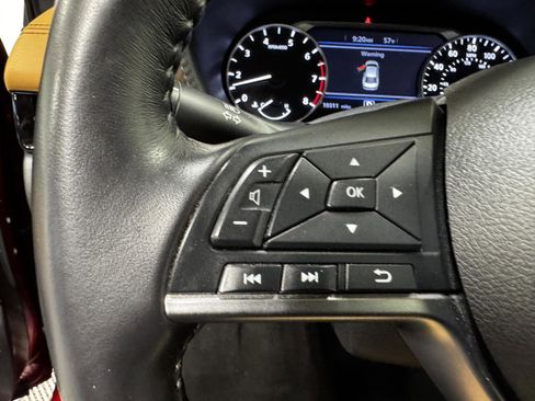 Used 2021 Nissan Sentra SV w/ SV Premium Package image 13