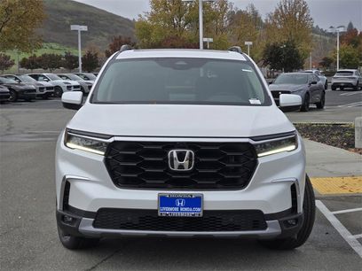 New 2025 Honda Pilot Elite
