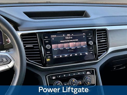 Used 2023 Volkswagen Atlas SE w/ Panoramic Sunroof Package AWD/4WD image 12