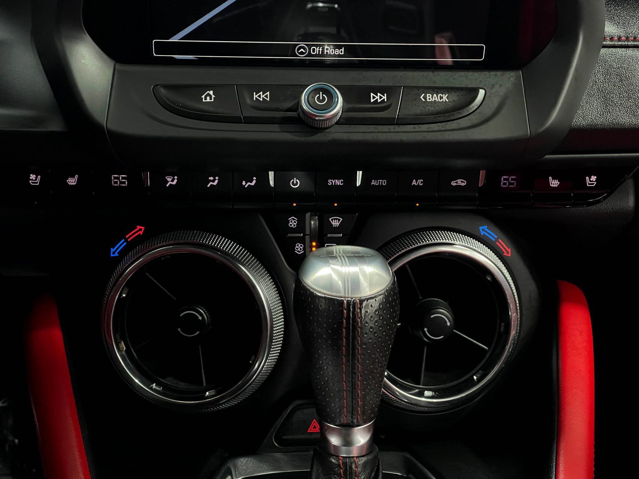Used 2018 Chevrolet Camaro SS RWD image 23