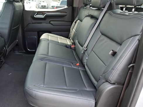 Used 2024 GMC Sierra 1500 Elevation AWD/4WD image 18
