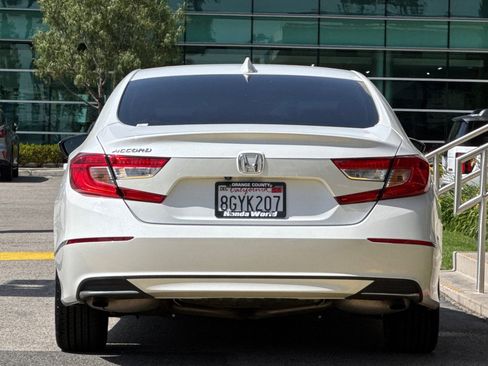 Used 2018 Honda Accord EX image 5