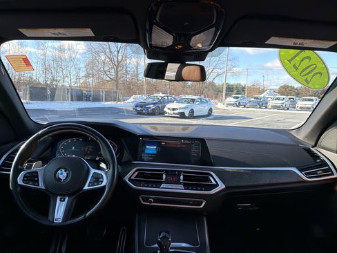 Used 2021 BMW X5 xDrive40i w/ M Sport Package image 13