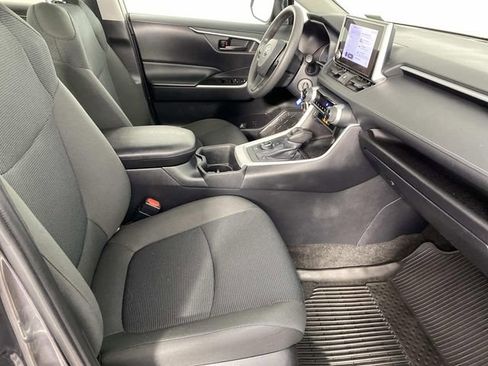 Used 2024 Toyota RAV4 LE image 10