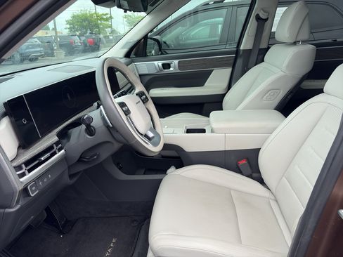 Used 2024 Hyundai Santa Fe Calligraphy AWD/4WD image 9