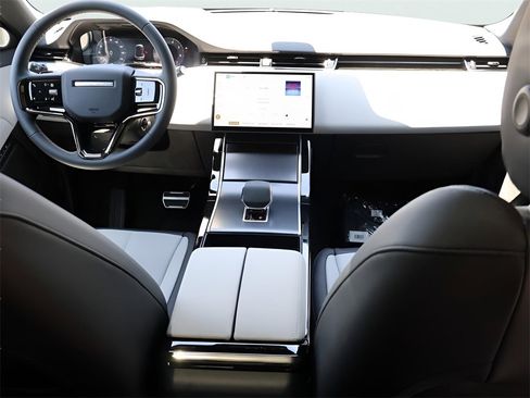 New 2026 Land Rover Range Rover Evoque Dynamic SE image 14
