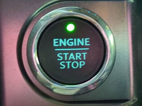 Used 2023 Ford F150 Lariat w/ Equipment Group 502A High image 31