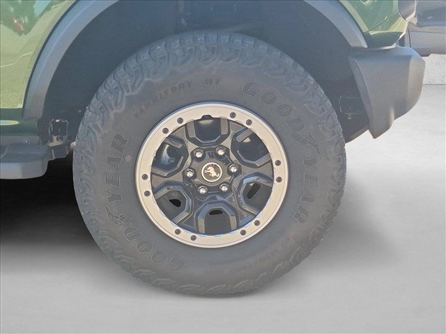 Used 2022 Ford Bronco Outer Banks w/ Sasquatch Package AWD/4WD image 12