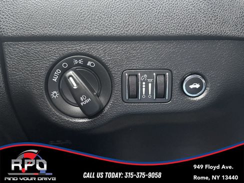 Used 2022 Dodge Charger GT image 26