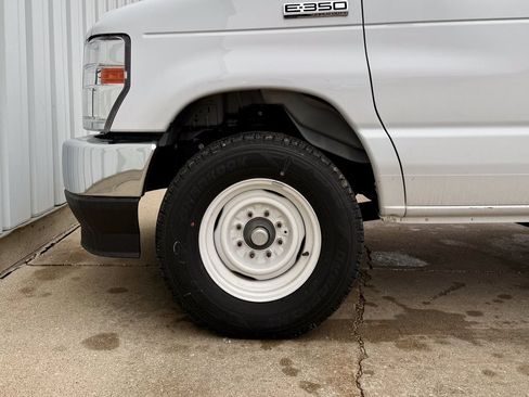 New 2025 Ford E-350 and Econoline 350 Super Duty w/ Power Equipment Group RWD image 34