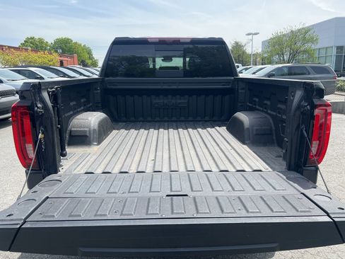 Used 2025 GMC Sierra 1500 AT4 w/ AT4 Premium Package image 16